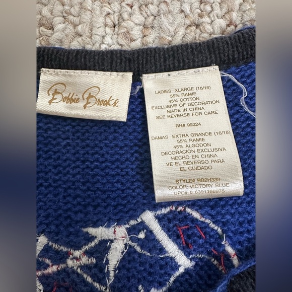 Bobbie Brooks Blue Christmas Sweater Vest - Picture 3 of 8